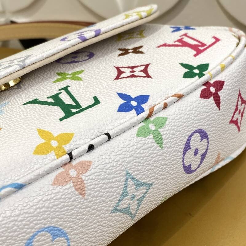 Louis Vuitton Wallet On Chain Ivy White Multicolor Monogram crossbody — Top Quality Replica