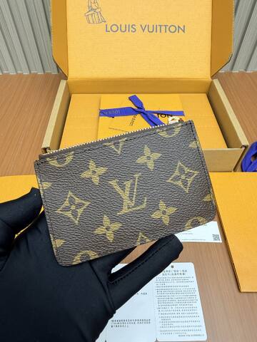 Louis Vuitton M81881 Monogram Red pouch Premium Replica