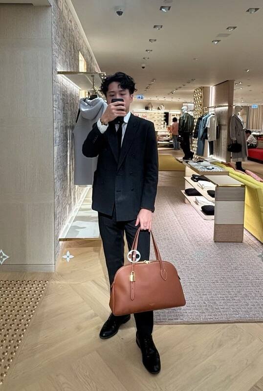 Louis Vuitton Sac Low Key Duffle Brown everyday — Top Quality Replica