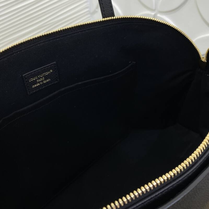 Louis Vuitton Low Key Black shoulder — Premium Replica