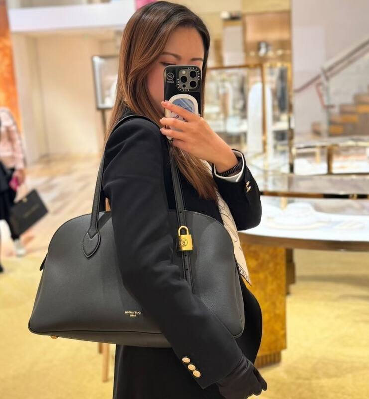 Louis Vuitton Sac Low Key Duffle Black travel — AAA Quality Replica