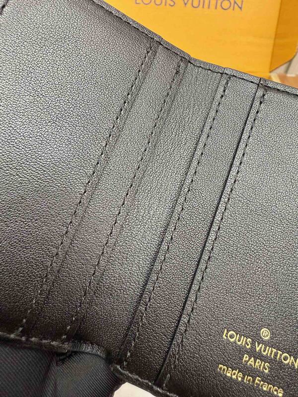 Louis Vuitton M68704 Monogram Canvas everyday — Premium Replica