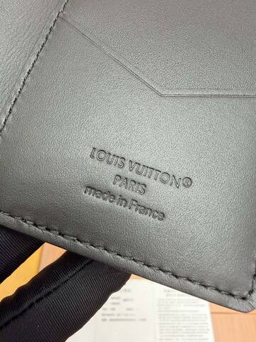 Louis Vuitton M26775 Black everyday Premium Replica