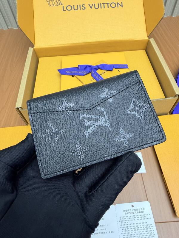 Louis Vuitton M26775 Black everyday — Premium Replica