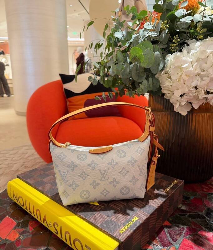 Louis Vuitton Pochette Hills Light Blue Monogram shoulder — AAA Quality Replica