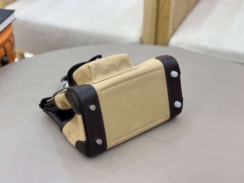 Hermes Cargo 25 Beige canvas and dark brown leather handbag — Top Quality Replica