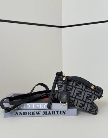 Fendi shoulder bag Top Quality Replica