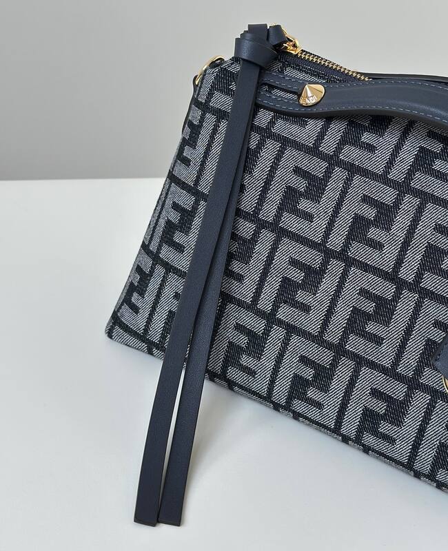 Fendi shoulder bag — AAA Quality Replica
