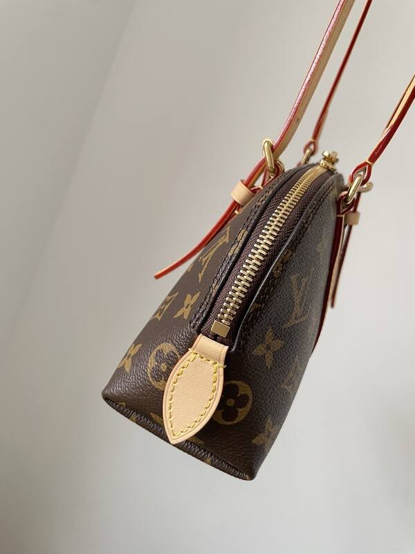 Louis Vuitton Squire East West Monogram Canvas shoulder — AAA Quality Replica