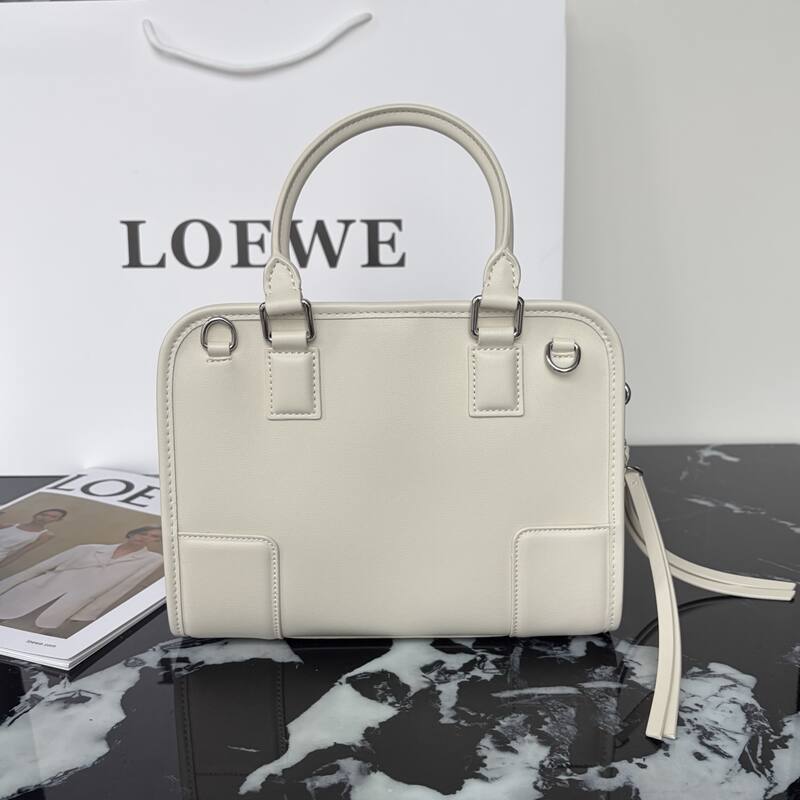 Loewe White 25x18x10cm shoulder bag — AAA Quality Replica