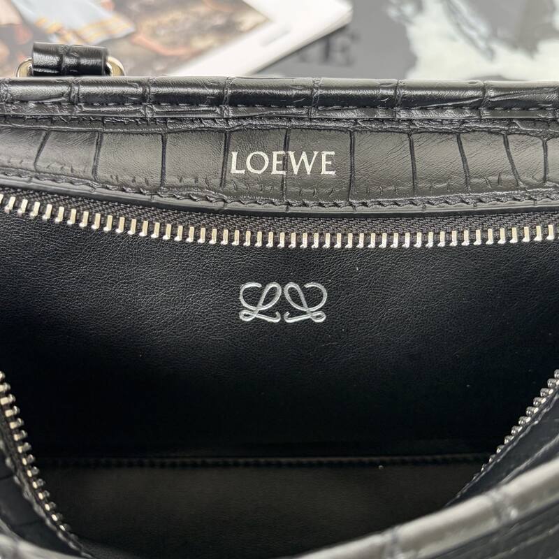 Loewe Black 25x18x10cm shoulder bag — 1:1 Replica