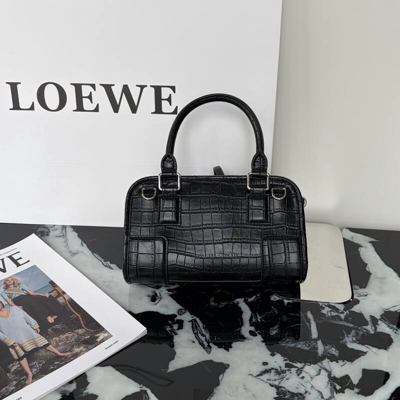 Loewe Black 25x18x10cm shoulder bag — 1:1 Replica