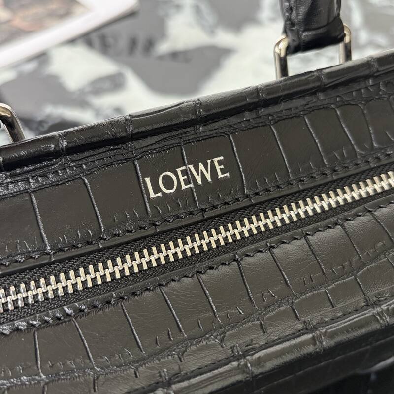 Loewe Black crocodile-embossed leather large work — Top Quality Replica