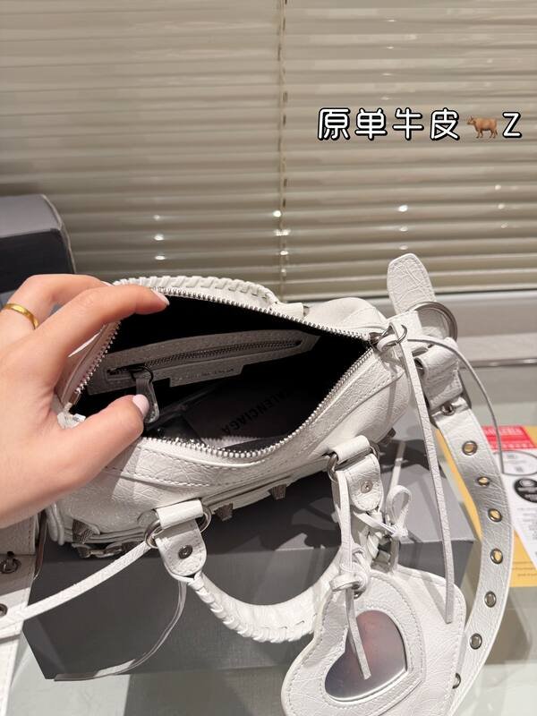Balenciaga Le Cagole White shoulder bag — Top Quality Replica
