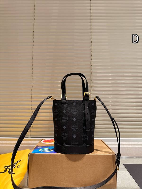 MCM Monogram shoulder bag — 1:1 Replica