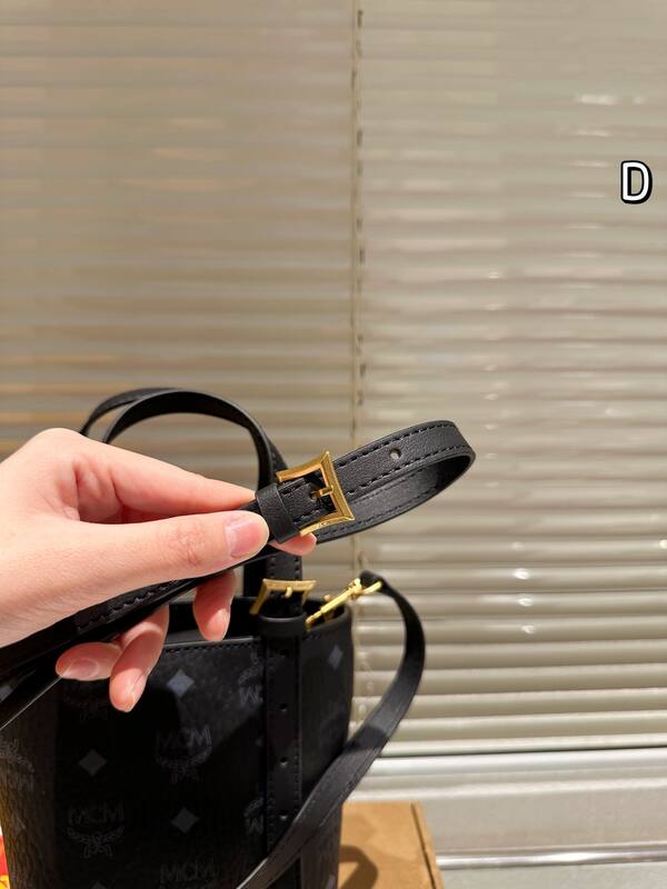 MCM Monogram shoulder bag — 1:1 Replica