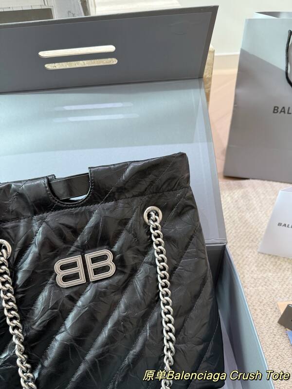 Balenciaga Black shoulder bag — Top Quality Replica