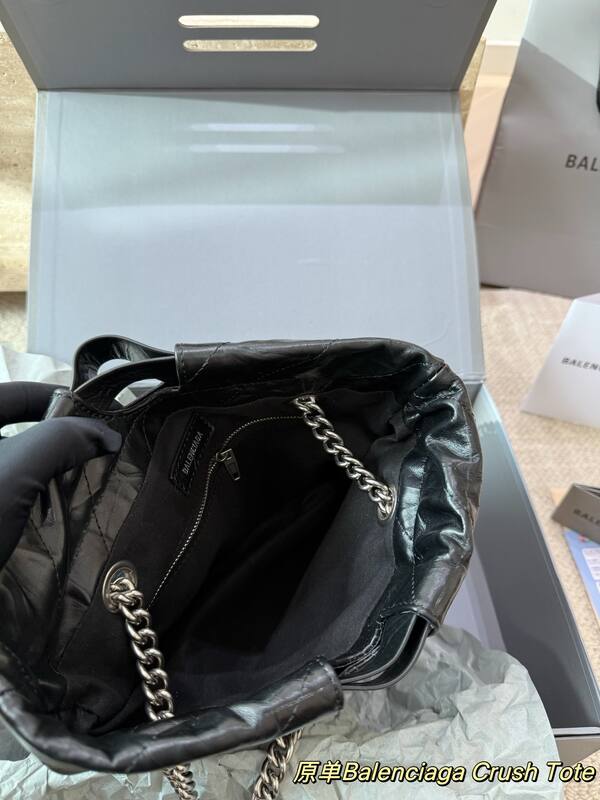 Balenciaga Black shoulder bag — Top Quality Replica