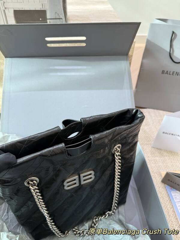 Balenciaga Black shoulder bag — Top Quality Replica