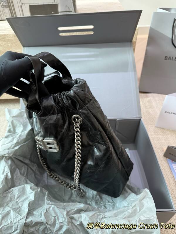 Balenciaga Black shoulder bag — Top Quality Replica