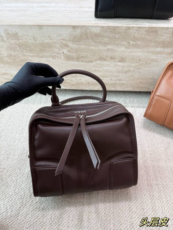 Loewe Brown shoulder bag — Top Quality Replica