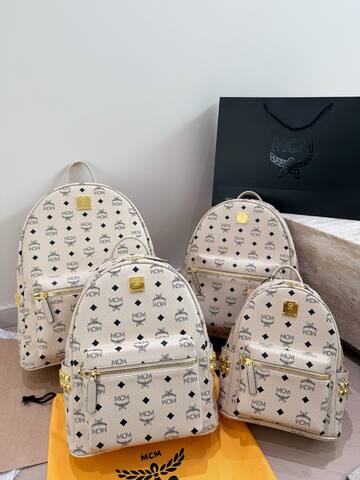 MCM Stark Black Visetos Beige Visetos 32x40x15cm backpack 1 1 Replica