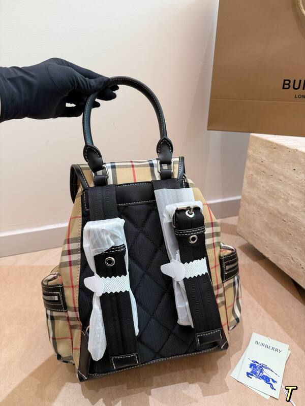 Burberry Black 25x18x10cm shoulder bag — 1:1 Replica