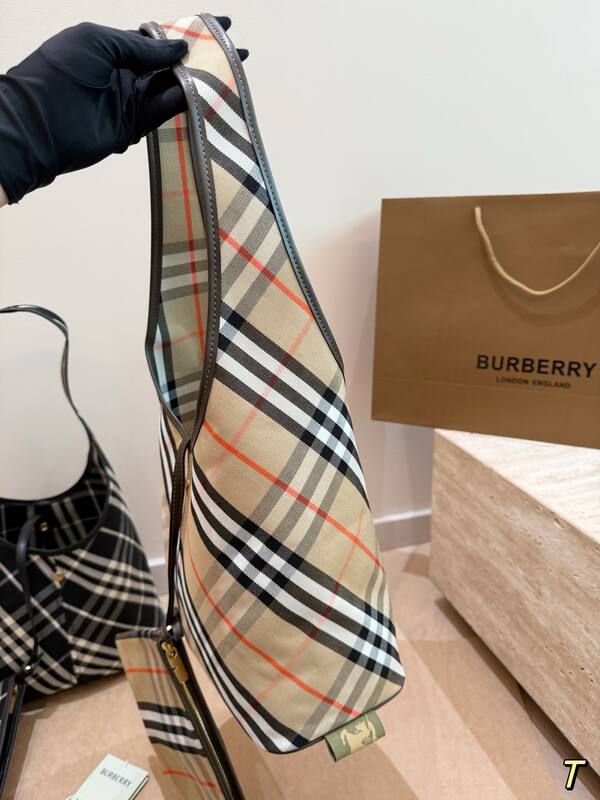 Burberry Brown shoulder bag — Premium Replica