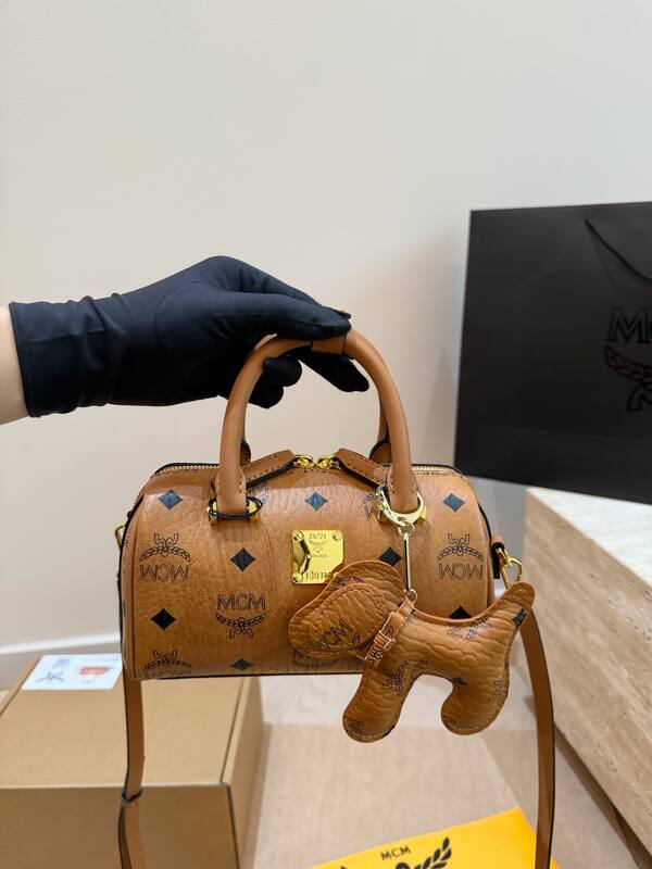 MCM Monogram shoulder bag — Premium Replica