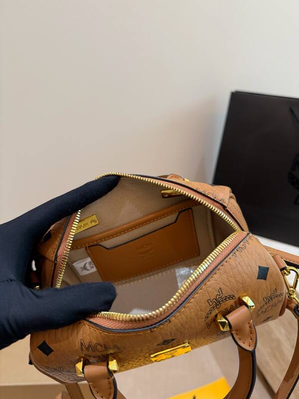 MCM Visetos shoulder bag — 1:1 Replica