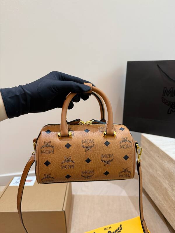 MCM Visetos shoulder bag — 1:1 Replica