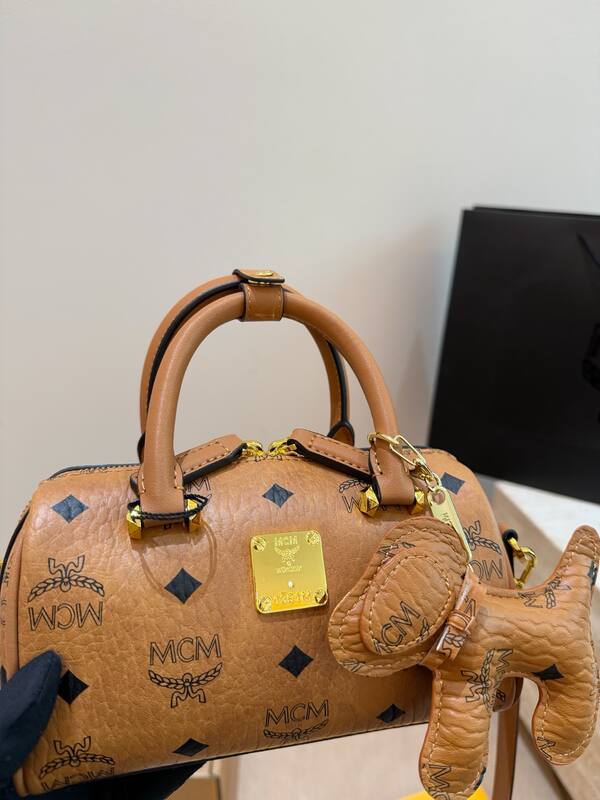 MCM Visetos shoulder bag — 1:1 Replica