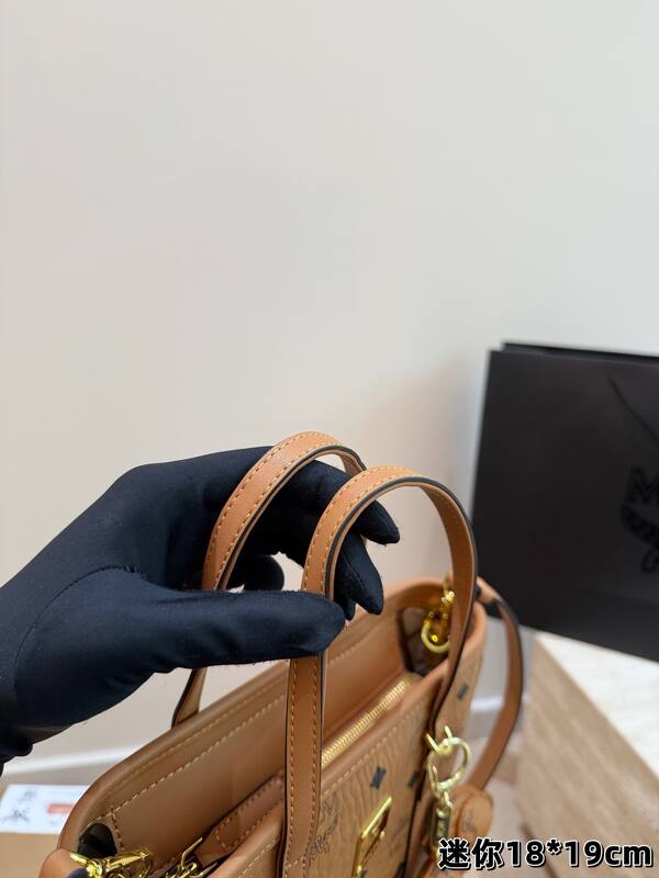 MCM Toni Cognac Visetos 18*19cm tote bag — Premium Replica
