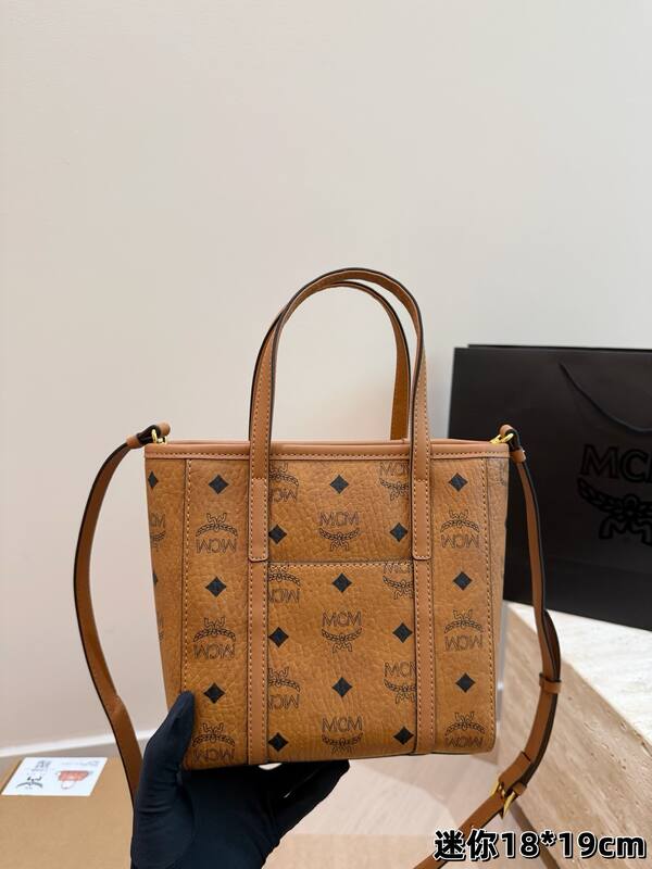 MCM Toni Cognac Visetos 18*19cm tote bag — Premium Replica