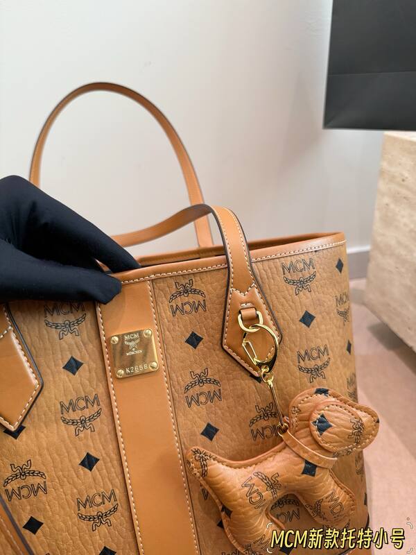MCM Visetos 25x18x10cm shoulder bag — 1:1 Replica