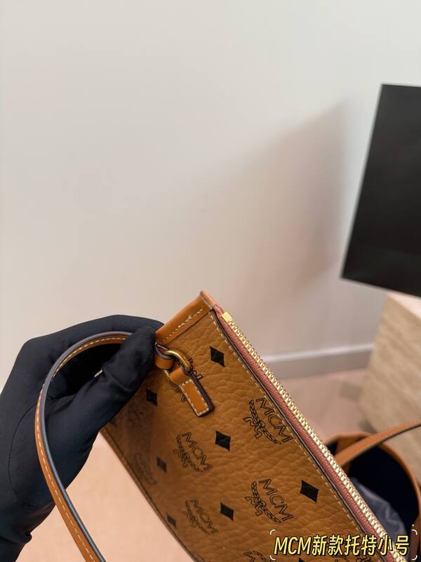 MCM Visetos 25x18x10cm shoulder bag — 1:1 Replica