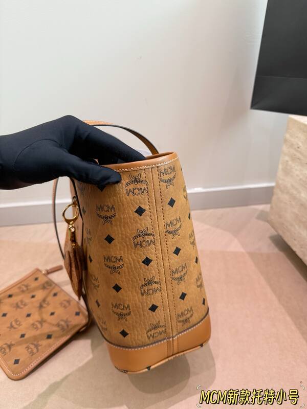 MCM Visetos 25x18x10cm shoulder bag — 1:1 Replica