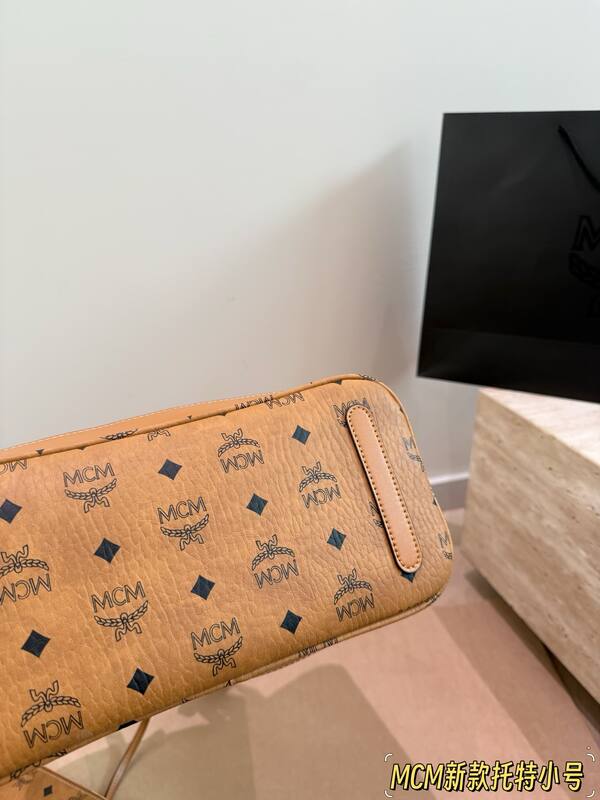MCM Visetos 25x18x10cm shoulder bag — 1:1 Replica
