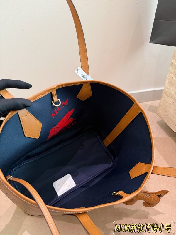 MCM Visetos 25x18x10cm shoulder bag — 1:1 Replica