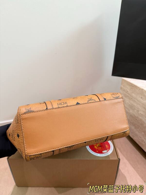 MCM Toni Visetos shoulder bag — AAA Quality Replica