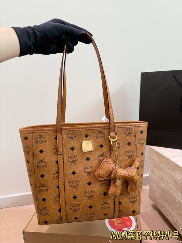 MCM Toni Visetos shoulder bag — AAA Quality Replica