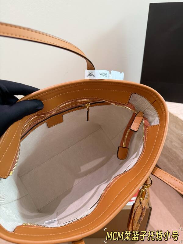 MCM Toni Visetos shoulder bag — AAA Quality Replica