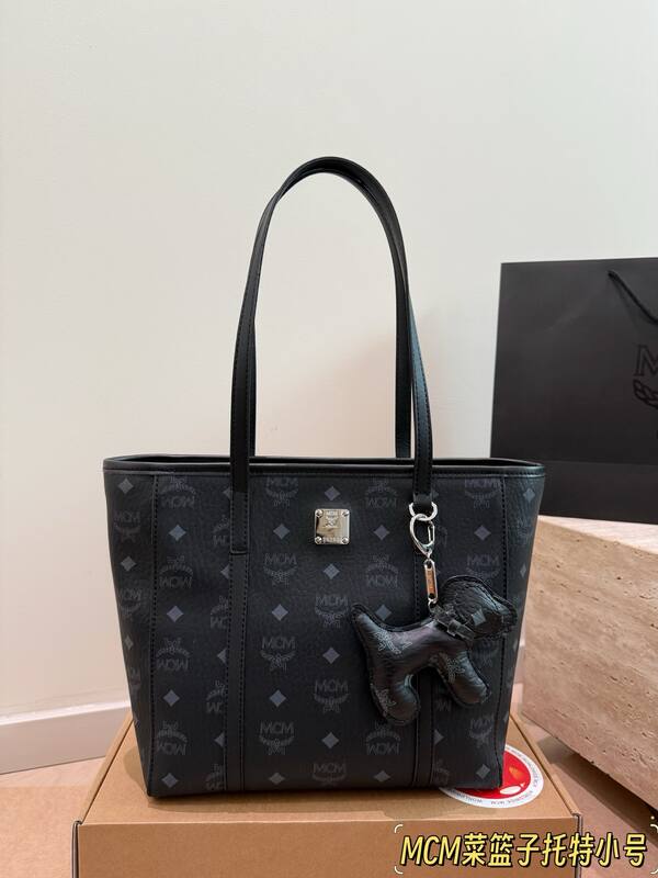 MCM Toni Visetos shoulder bag — 1:1 Replica
