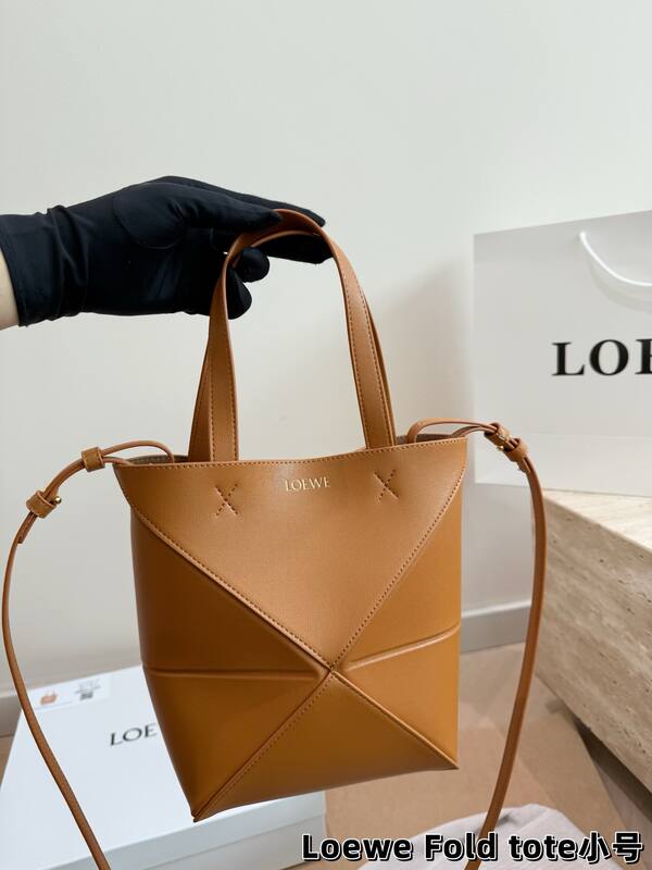 Loewe Calfskin 25x18x10cm shoulder bag — 1:1 Replica