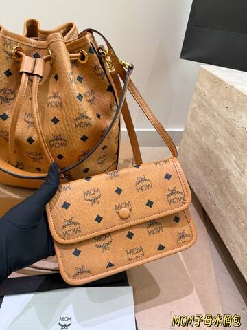 MCM Monogram shoulder bag 1 1 Replica