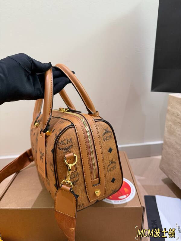 MCM Monogram 25x18x10cm shoulder bag — AAA Quality Replica