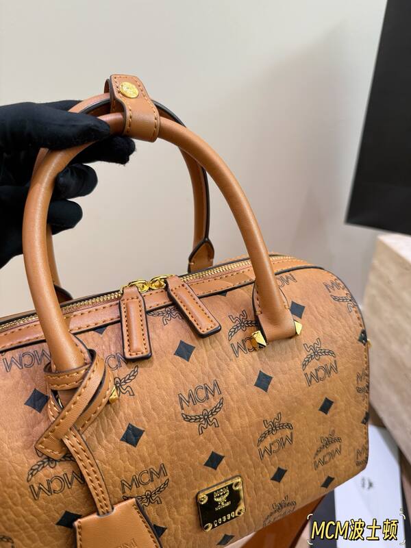 MCM Monogram 25x18x10cm shoulder bag — AAA Quality Replica