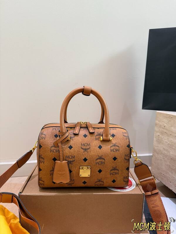 MCM Monogram 25x18x10cm shoulder bag — AAA Quality Replica