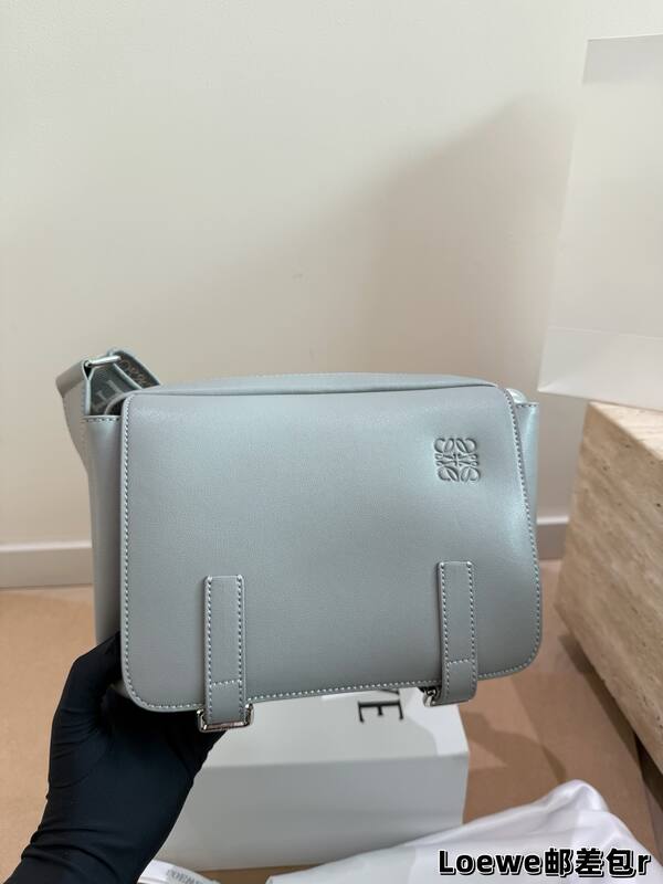 Loewe Gray shoulder bag — AAA Quality Replica