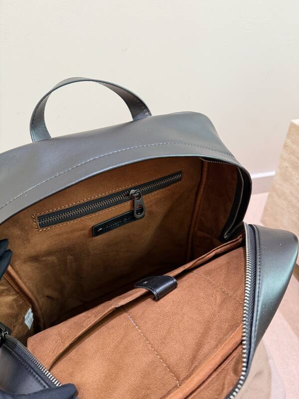 Bottega Veneta Black shoulder bag — AAA Quality Replica